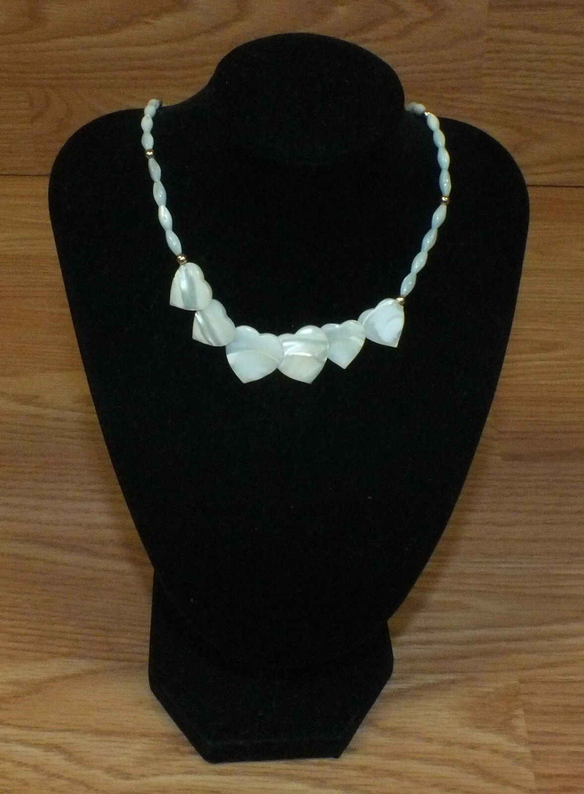 OFF WHITE Collana a forma di cuore senza marchio design vortice bianco sporco look perla stile *LEGGI*