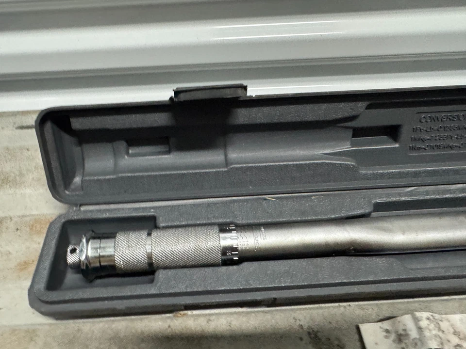 NAPA Evercraft 775-0950 1/2" Drive 150lb Torque Wrench With Case - Image 4 of 4