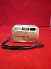 Fujifilm Digital Camera FinePix A204 2.0MP Silver Inc XD Card E3