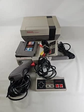 NES Console With Mario/ Duck Hunt W/ Two Controllers & Gun TESTED NEW 72 PIN