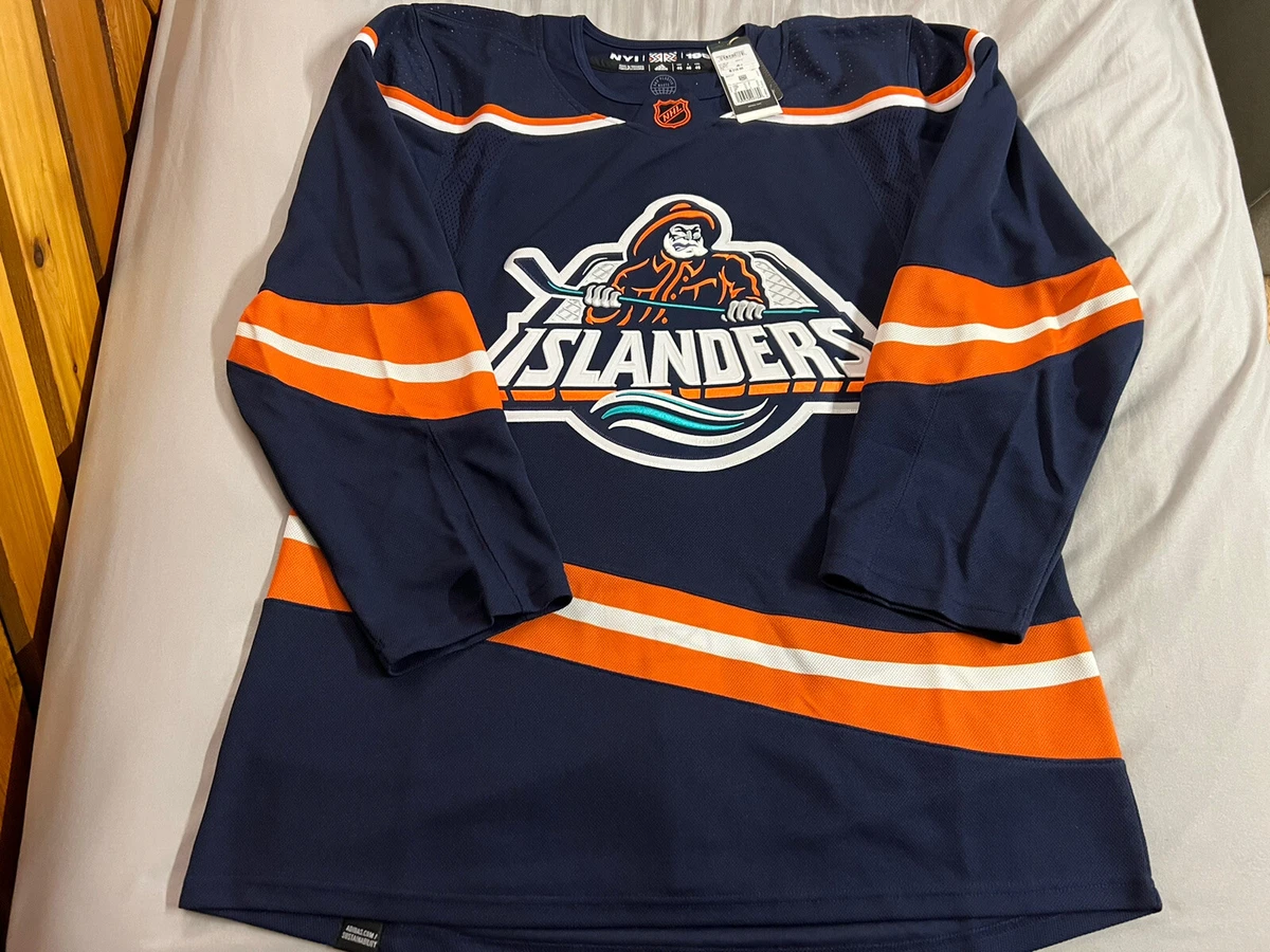 New York Islanders Reverse Retro Jersey!