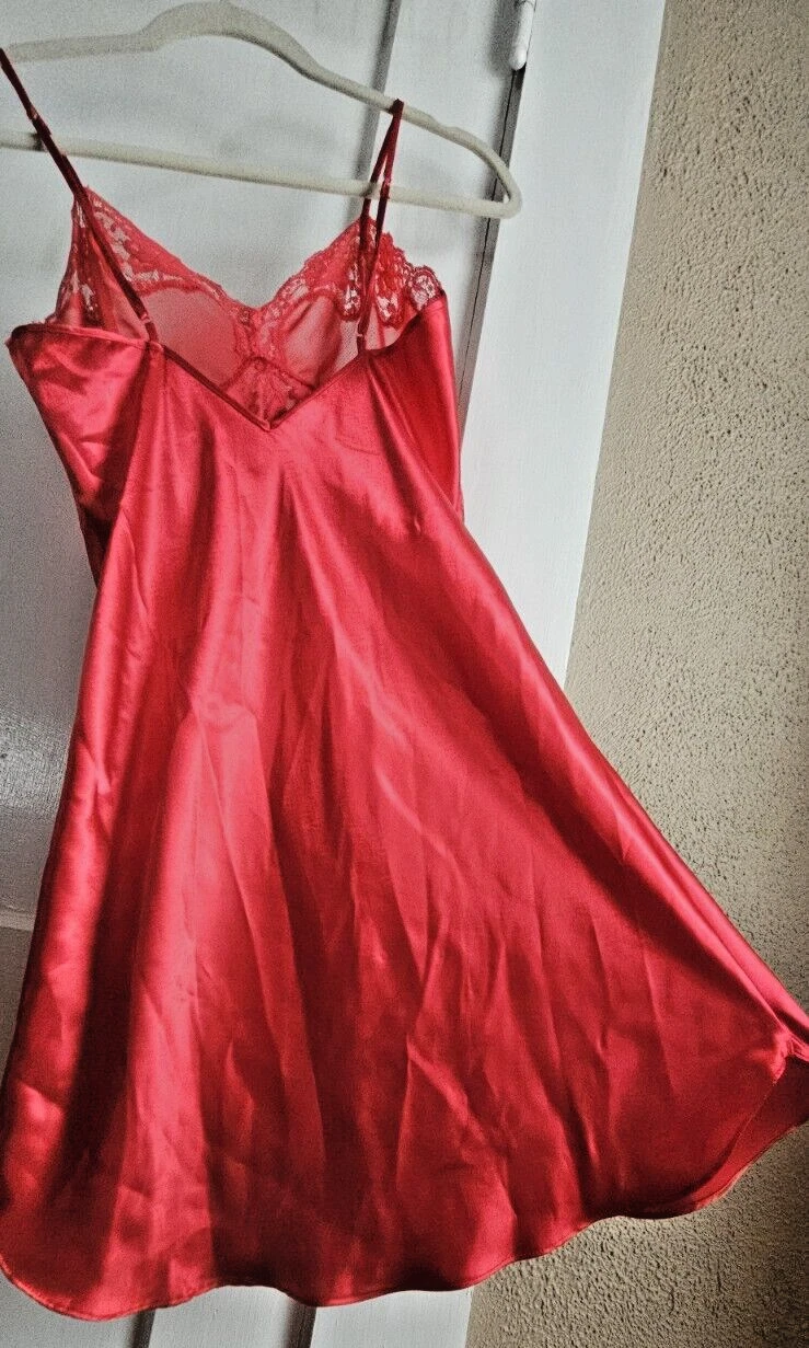 UNDERCOVER Abito slip vintage Victoria's Secret raso allacciato taglia M rosso coppa allacciata molto sexy