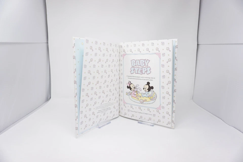 Disney Mickey & Minnie Baby Steps: A Disney Baby Record Keepsake Memory Book Foto 3 de 4