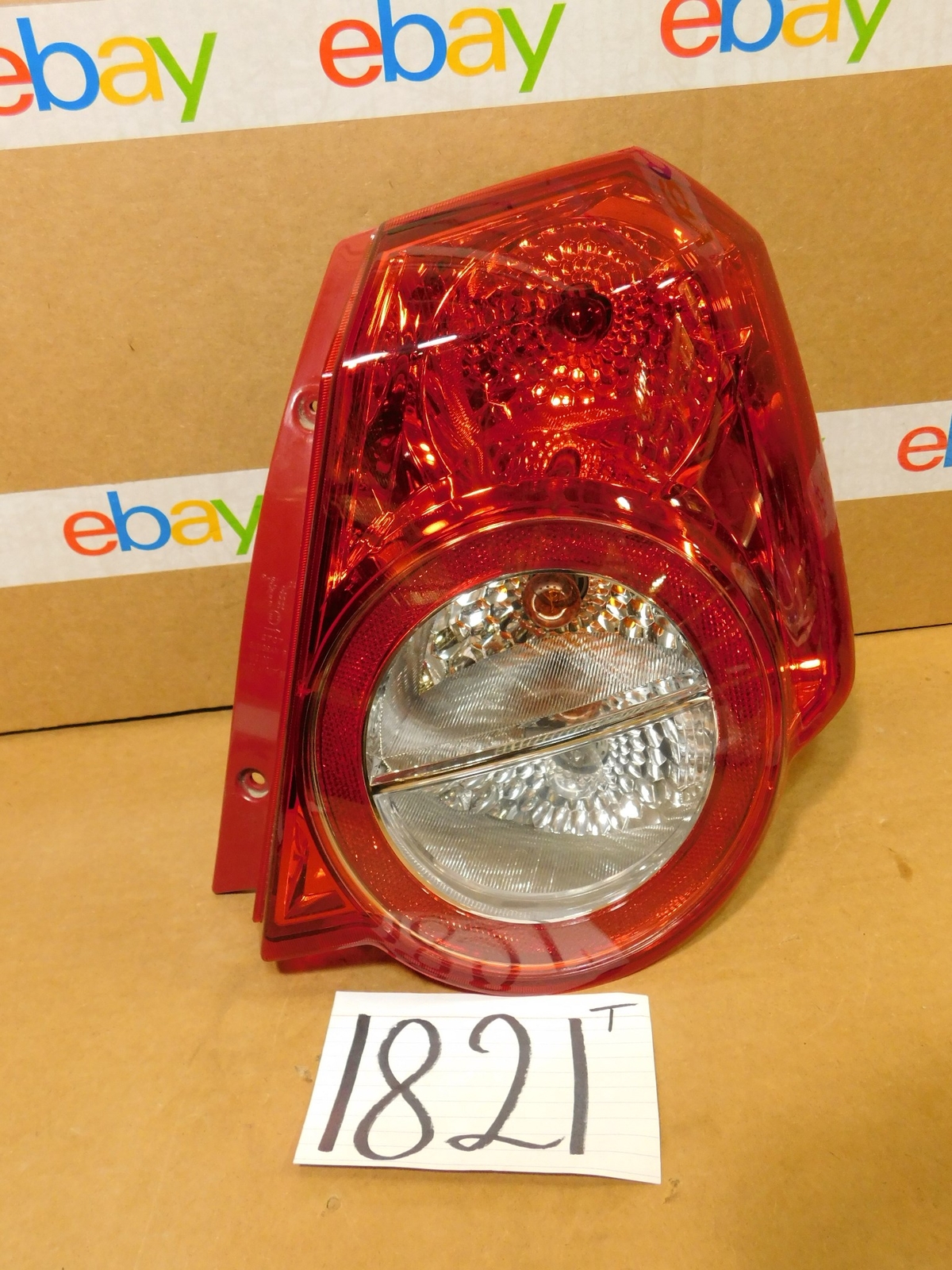 09 10 11 CHEVROLET AVEO PASSENGER Side Tail light Used rear Lamp #1821