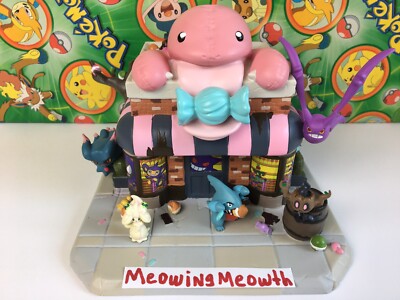 Haunted Pokemon Village Lickitung Tasty Treats figure set Box pack