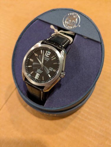 Citizen Eco-Drive Men's Watch Sapphire Crystal Titanium Case Black Leather Strap - Picture 2 of 17