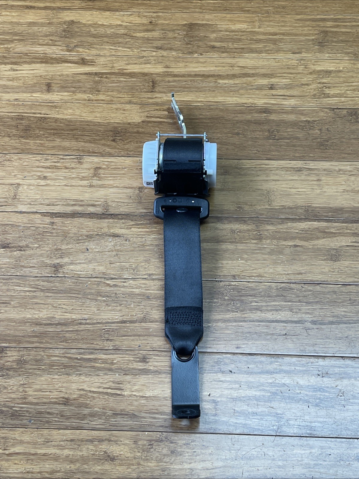 2014-2017 BMW i8 I12 Rear Right Seat Belt Retractor Black Assembly OEM