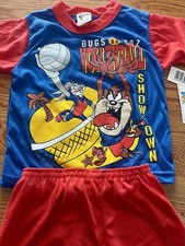 Vintage 90  s Looney Tunes Bugs vs Taz Volleyball NWT Y2K Child Sz 6 PJ Set