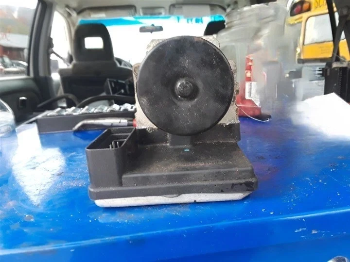 2003 Cadillac Escalade EXT ESV ABS Anti-Lock Brake Pump Assembly OEM Foto 4 de 4