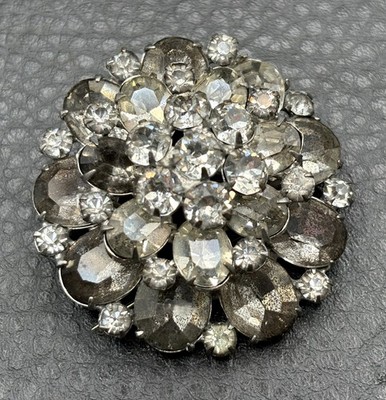 Vintage Austrian Silver Tone Rhinestone Cluster Brooch Pin Pendant 3D Dome
