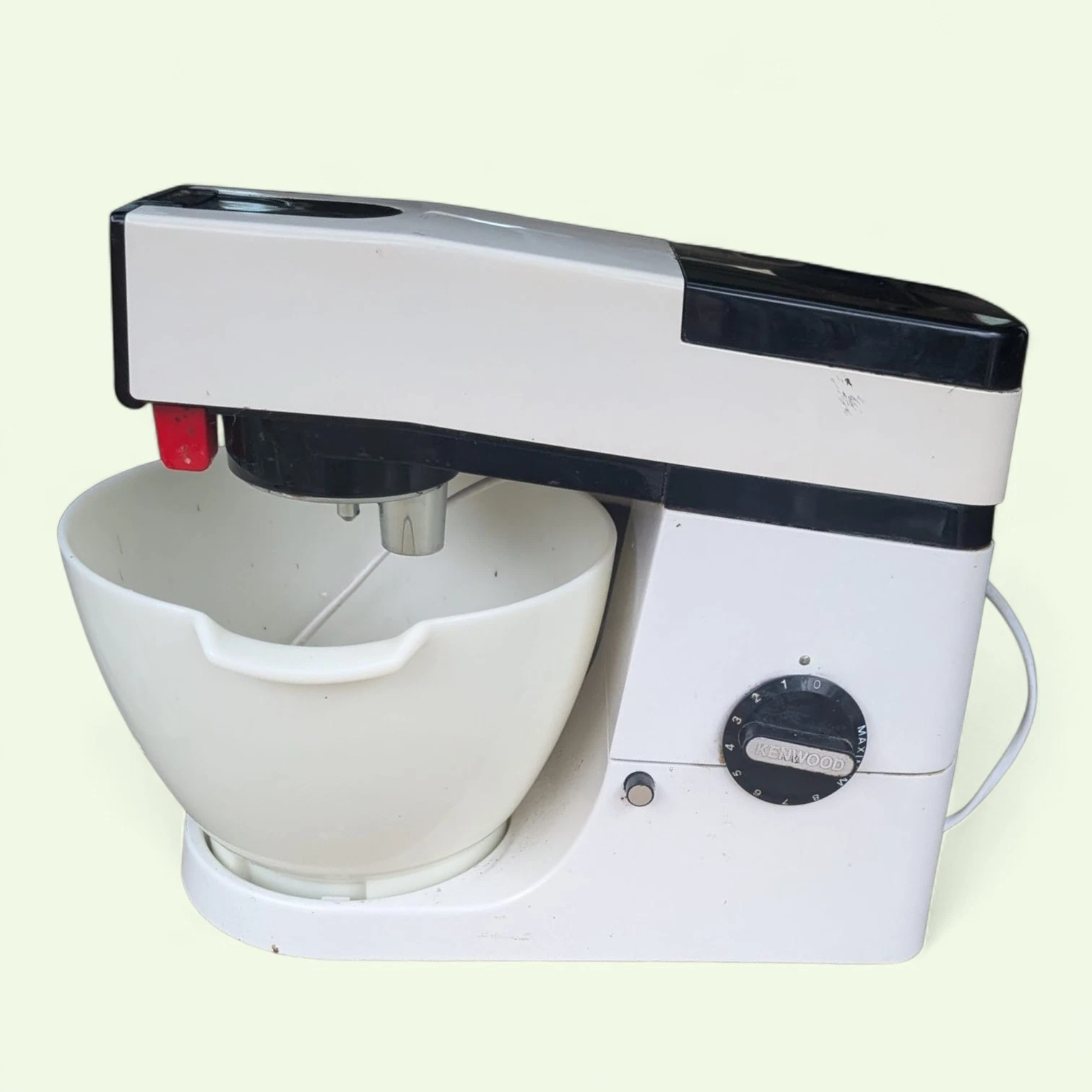 Kenwood Stand Mixer with Bowl – White – Variable Speed – Used