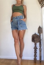 Vtg 80s Lee high waisted denim shorts womens size 7 pleated retro 25 waist SMALL