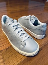 Nike Tennis Classic PRM QS Silver Size 5Y- UK4.5 EUR37.5 CM 23.5 872818 001