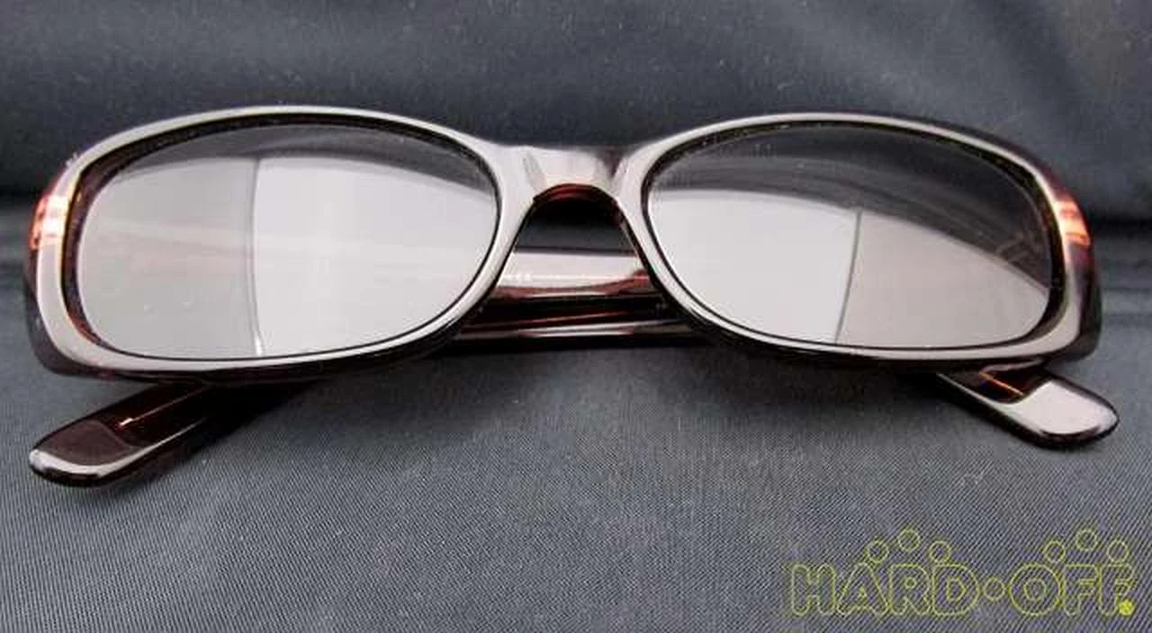 Lunettes de soleil authentiques Gucci 52□16 135 accessoires pour hommes marron logo plastique transparent