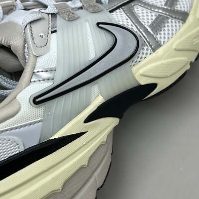 NIKE V2K RUN Sneaker Women's 8.5 Men's 7 Submit White NIKE V2K RUN Sneaker Women's 8.5 Men's 7 Submit White