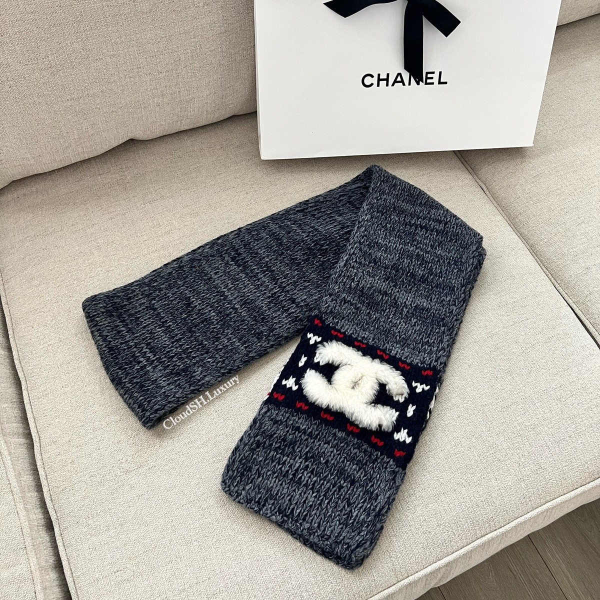 Auth BN Chanel CC Logo Blue Wool Knit Scarf/ Muffler