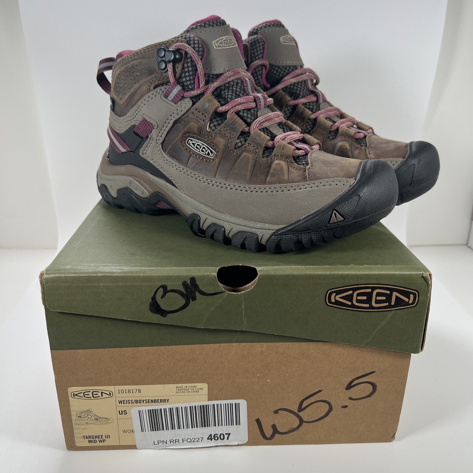 Stivali casual Keen Targhee III Mid WP impermeabili da trekking bianchi Boysenberry 1018178