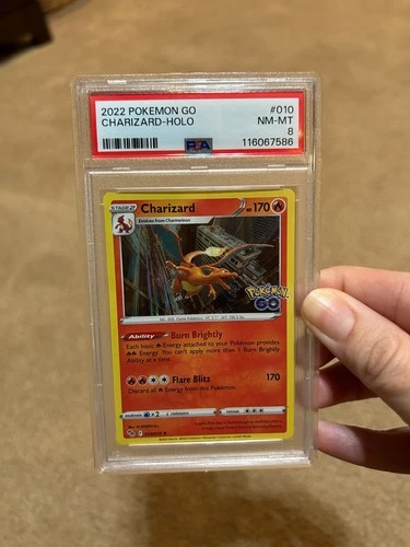 Charizard 010/078 Pokémon GO Holo PSA 8
