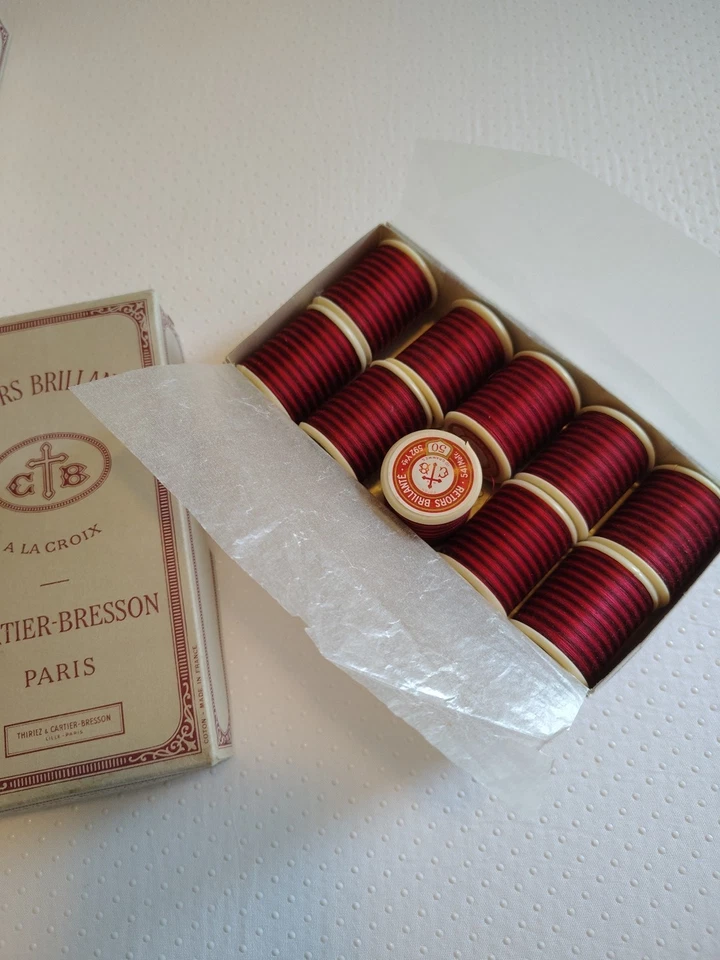 Retors Brillante Cotton Spool Thread + Box CARTIER-BRESSON Paris #194 Ombre Red - Image 2 of 4