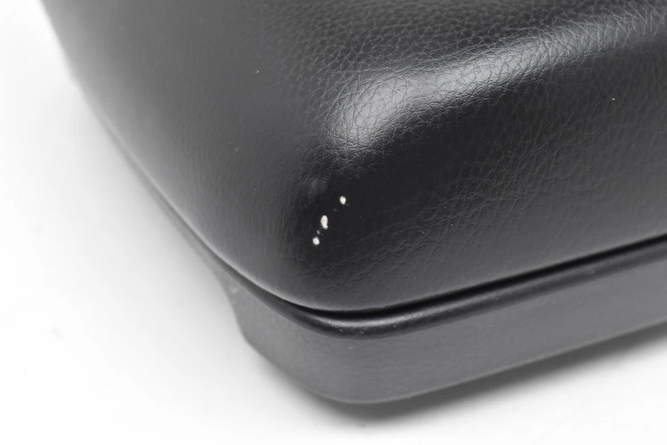 Suzuki Grand Vitara 2007-2013 consola central sin extensión tapa de reposabrazos negra OEM Foto 2 de 4