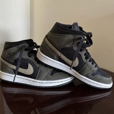 WMNS Jordan Air Jordan 1 Mid 'Olive' Olive/White BQ6472-030 2019