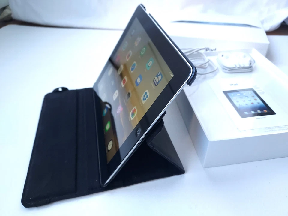 Apple iPad (3rd generation) · 32GB · Wi-Fi, photo 4 sur 5