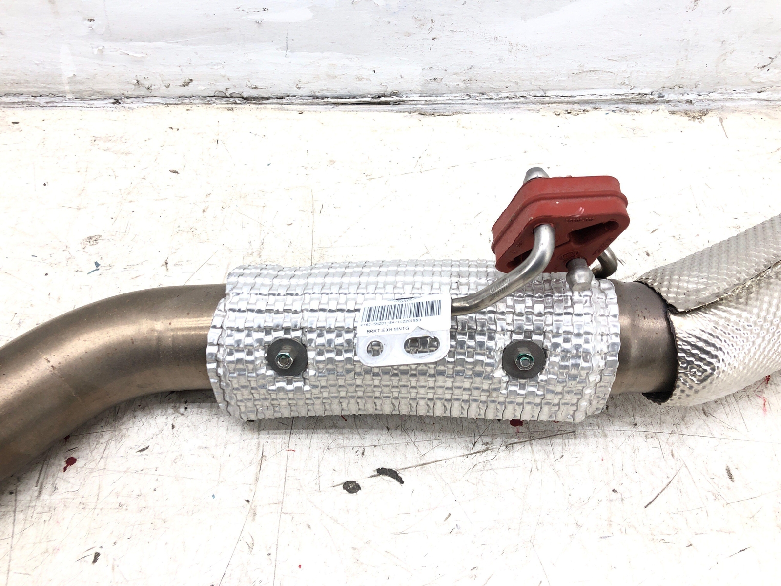 2019-2023 ASTON MARTIN VANTAGE 4.0L EXHAUST CENTER INTERMEDIATE PIPE OEM