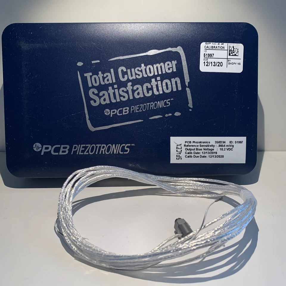 PCB Piezotronics 350B34 Reference Sensitivity: .8654mV/g output 10.2** Pre-Owned - Image 3 of 4