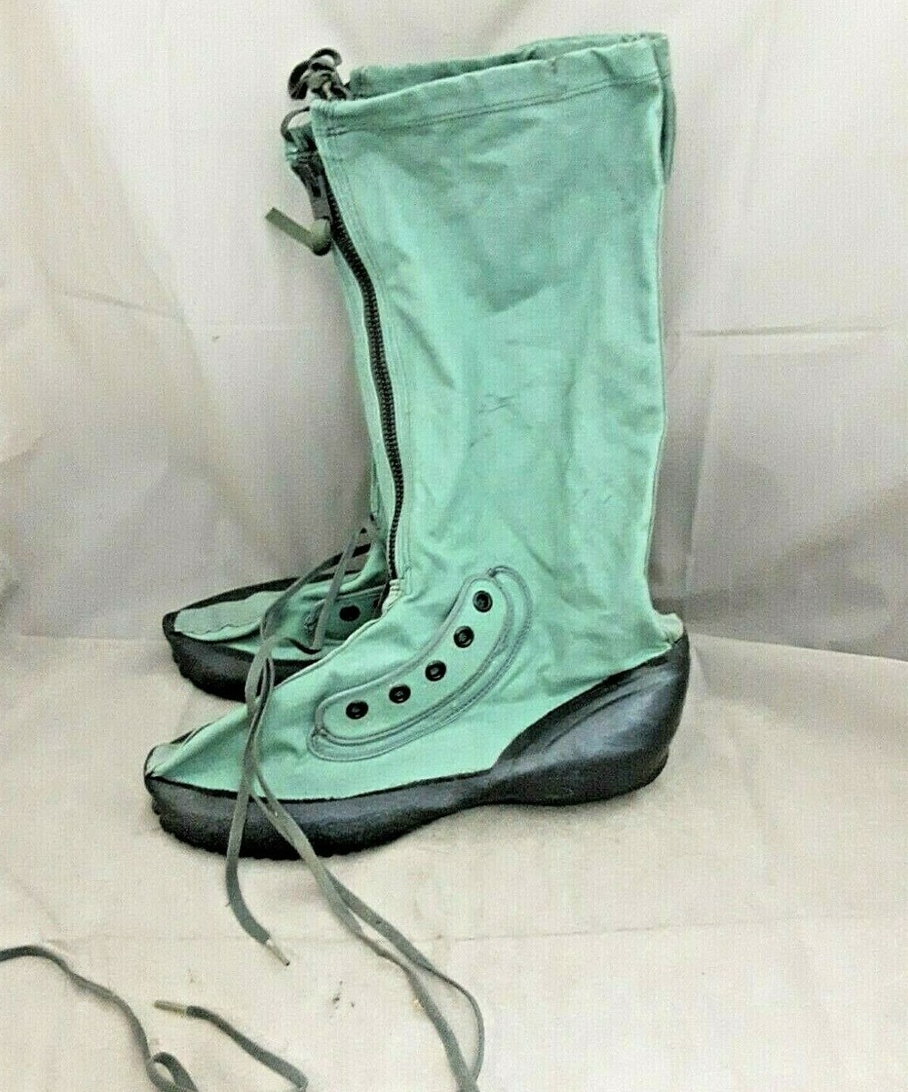 USGI Military Extreme Cold Weather Boots Mukluk N-1B - Used (No