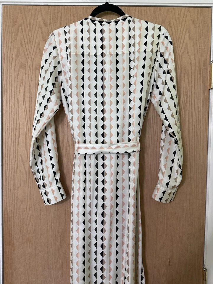 Theory 100% Silk Shirt Dress SIZE 4 Long Sleeve Diamond Print Slit Side 455$MSRP - Image 2 of 4