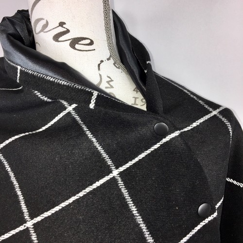 455. Handmade Black check tweed Cape Poncho - Picture 6 of 9