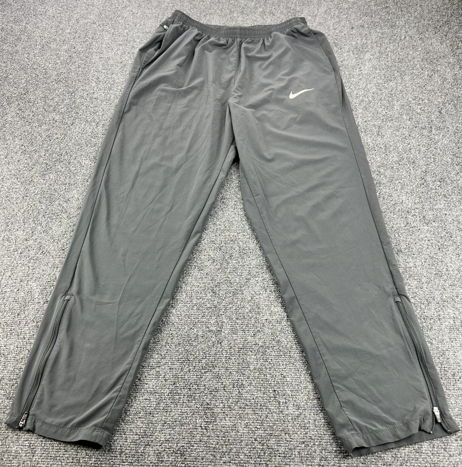 Nike Running Pants Mens Medium Gray Dri-Fit Jogger Training Drawstring Swoosh