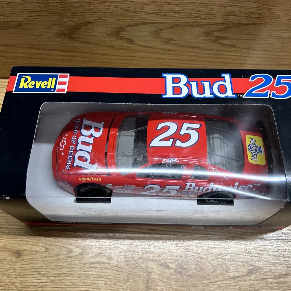 1995 REVELL BUD 25 BUDWEISER #25 KEN SCHRADER 1:24 DIECAST CAR MONTE CARLO - Image 3 of 4