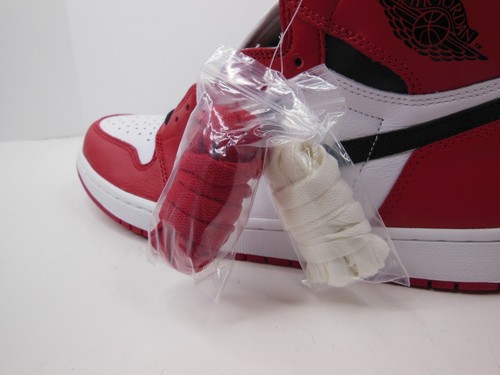 Air Jordan 1 Retro High OG Chicago 2015 - Taglia 12 - 555088 101 - Foto 11 di 16
