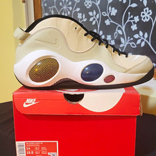 Nike Air Zoom Flight 95 Men s Low Top Basketb...