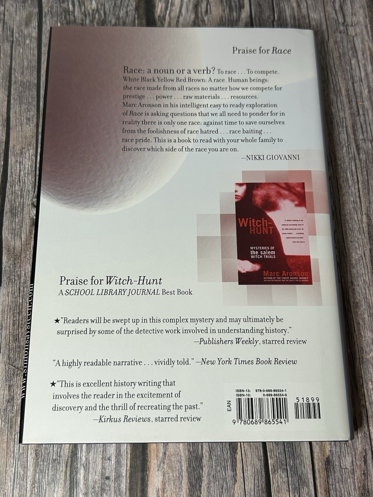 RACE A HISTORY OF BLACK & WHITE / MARC ARONSON / SIGNED 1ST EDITION 1ST PRINT HC