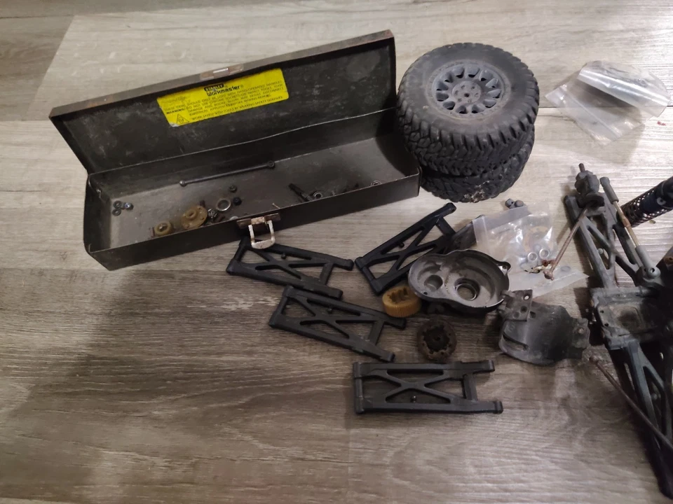 Team Associated SC10 Pro 2wd Parts Or Repair  - Image 4 of 4