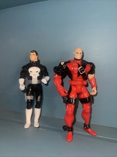 1995 Vintage Deadpool & 1990 Punisher  X-Men X-Force Marvel Comics Action Figure