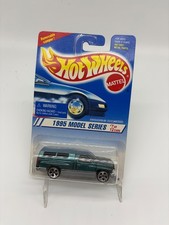 Hot Wheels 1995 Dodge Ram 1500 164 Scale Removable Camper Diecast