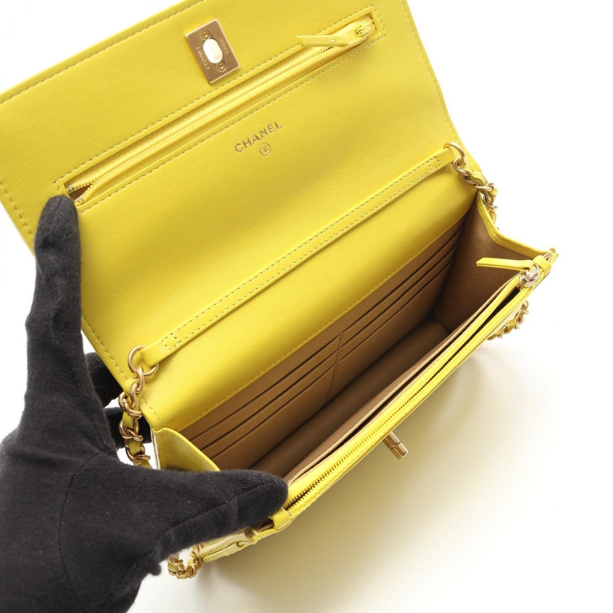 CHANEL Matelasse Chain Shoulder Bag wallet AP1450 Lamb leather