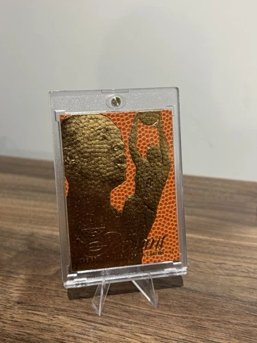1996-97 Flair Showcase Kobe Bryant 23k Gold Basketball Texture /1996 RC Lakers