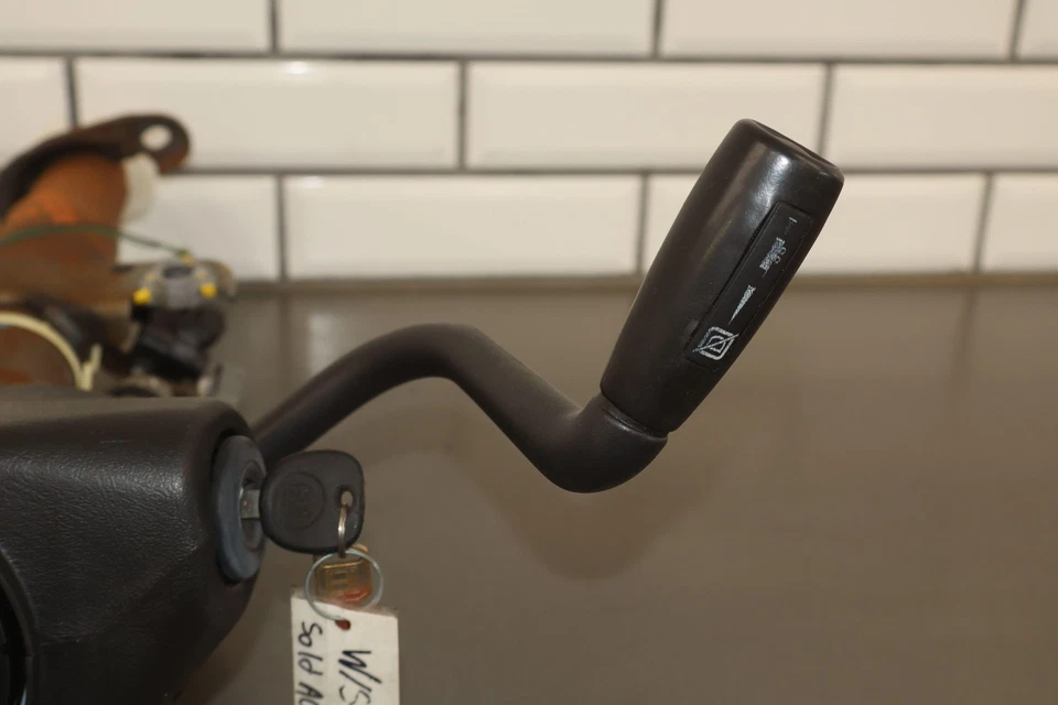 Controle de rádio 03-07 Chevy Silverado 2500HD coluna de direção basculante fabricante de equipamento original UK3 - Imagem 4 de 4