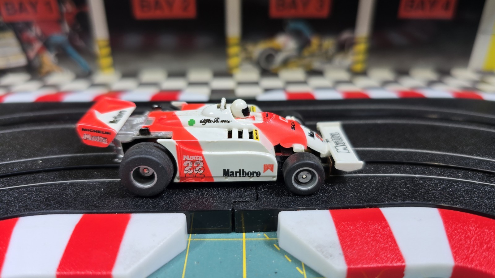 Tyco slot car 274 Alfa Romeo F1 tested working white