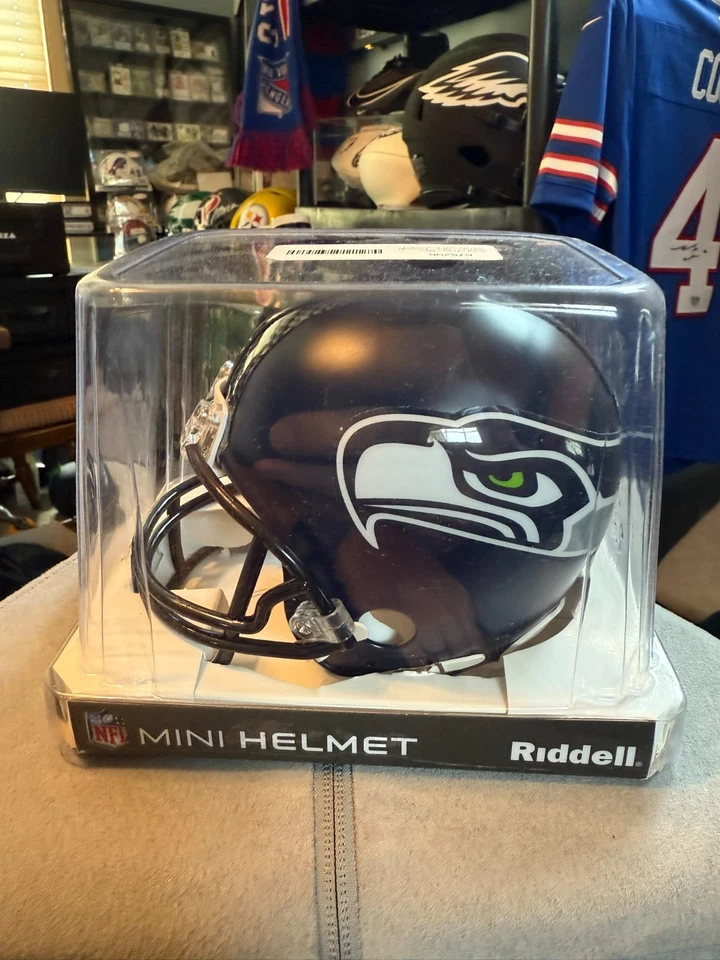 Minicasco firmado auténtico por Greg Olsen de los Seattle Seahawks Foto 3 de 4