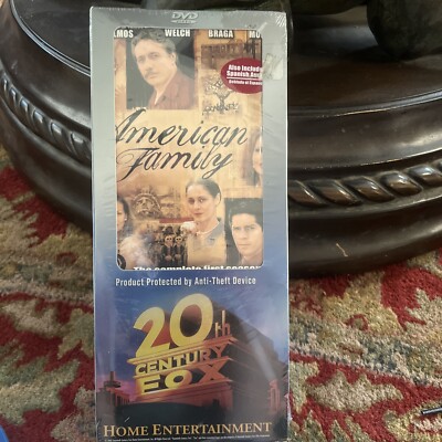 American Family - Season 1 (6-Disc Set)Edward J. Olmos,Raquel Welch,Esai Morales