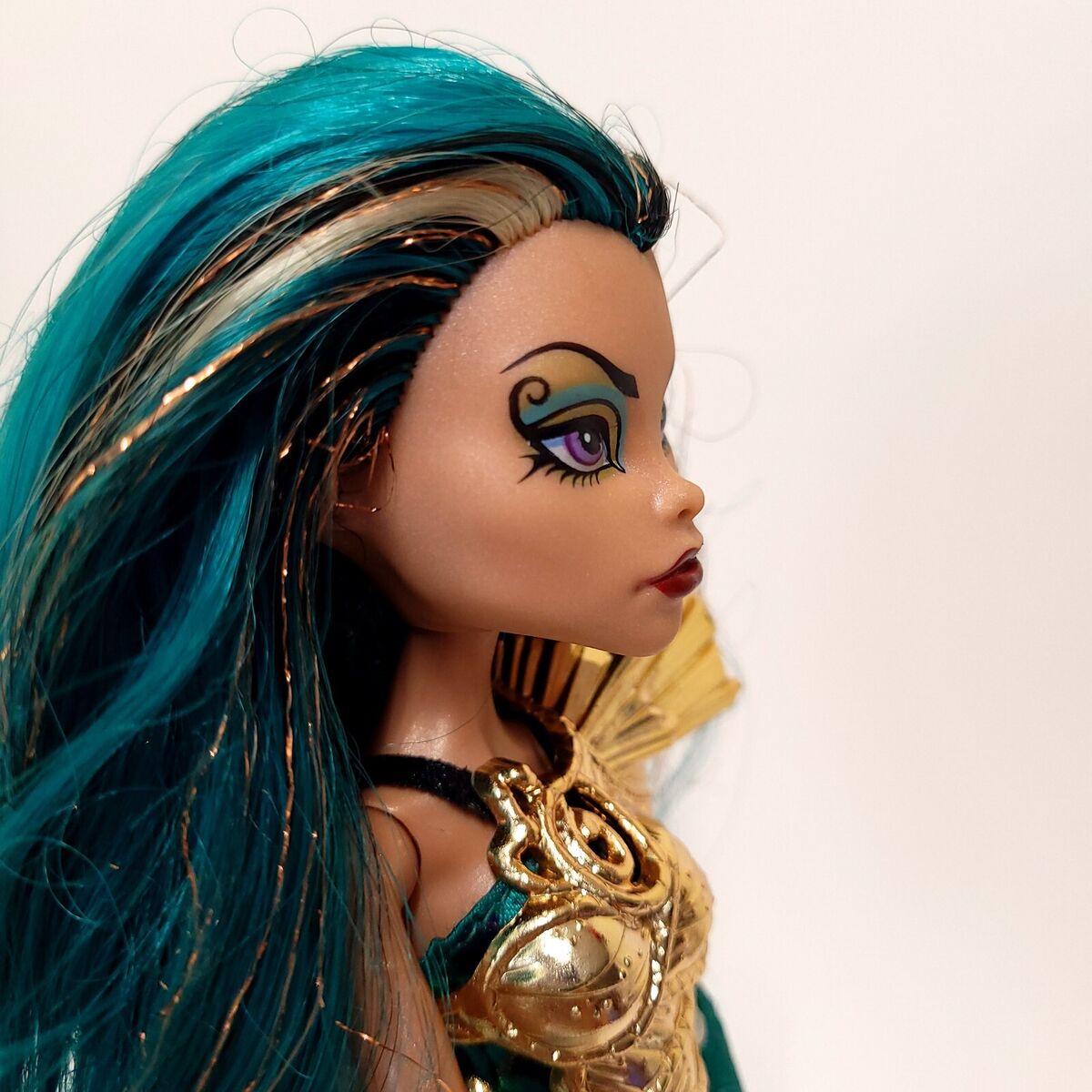 Nefera de nile boo york na caixa doll mattel  Monster high, Monster high  dolls, Monster high characters