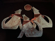 Vintage Verdigris Patina 3 Howling at the Moon Coyotes Southwest Metal Wall Art 