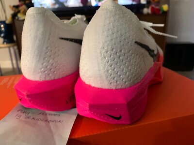 Size 8.5 - Nike ZoomX VaporFly Next% 3 White Crimson Pink W