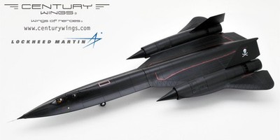 Century Wings 001607 1/72 SR-71A Blackbird 61-7962 USAF 9th SRW Skull Crossbones