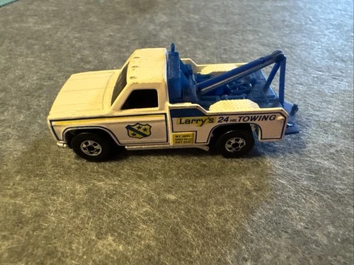 Vintage 1974 Hot Wheels Ramblin' Wrecker Larry’s 24-Hr Towing Tow Truck